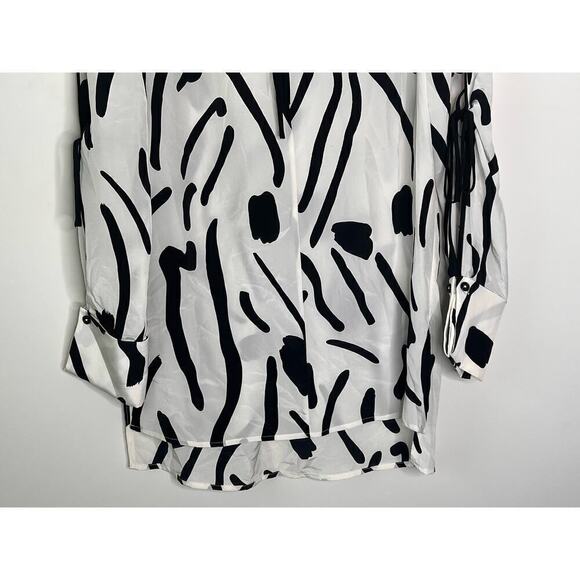 Diane Von Furstenberg Printed Silk Slit Sleeve Tie Neck Blouse Black/White Sz 2 - Picture 6 of 12